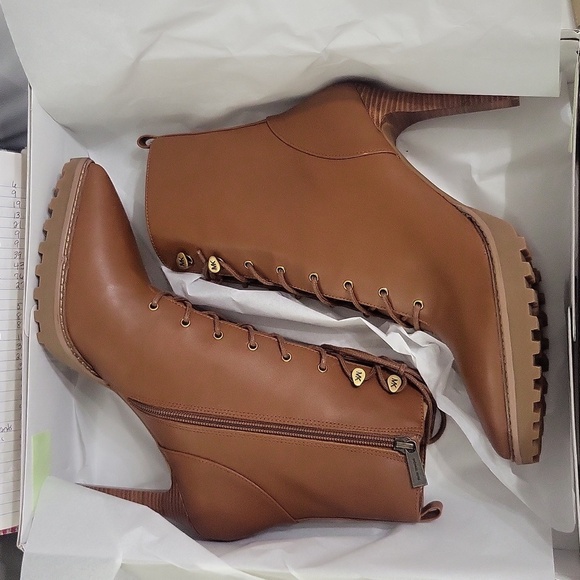 Michael Kors Kyle Lace Up Bootie Leather Heels Sz 10 - Picture 6 of 7